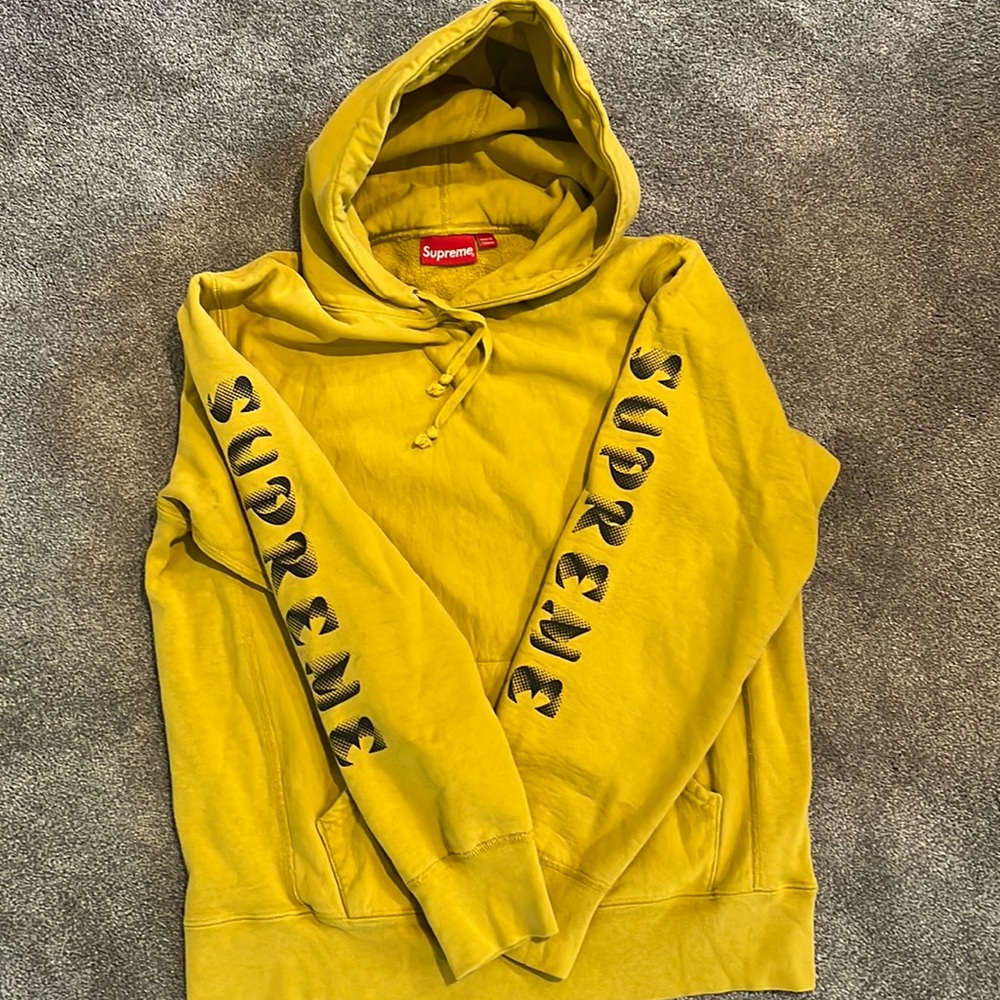 Supreme Gradient sleeve hoodie.